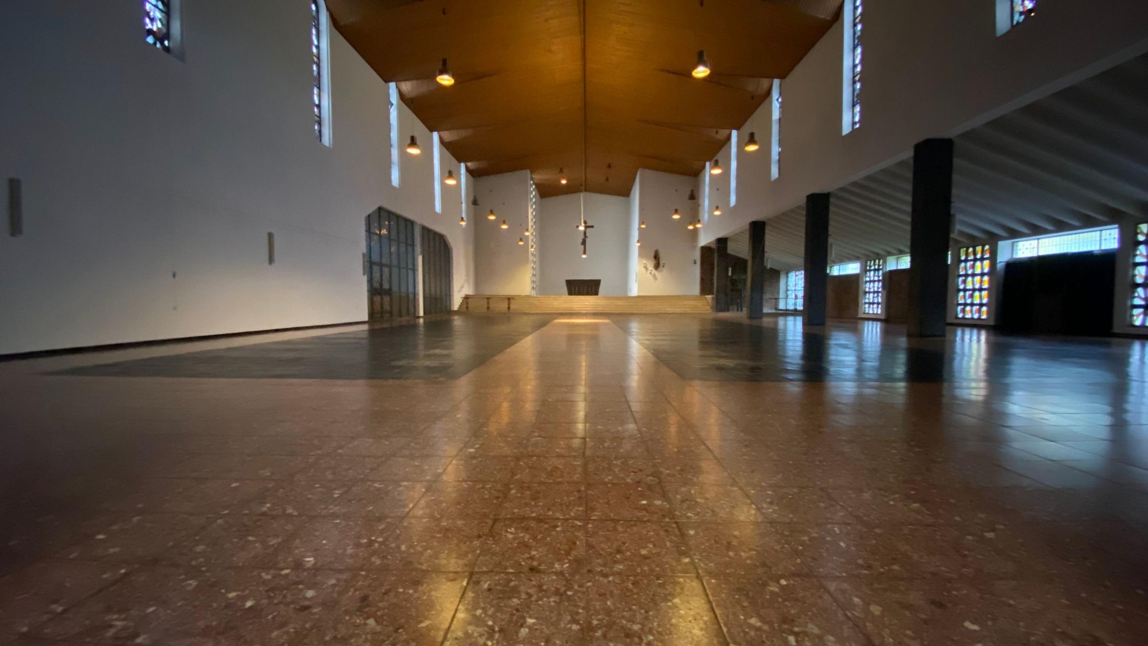 Leere Kirche